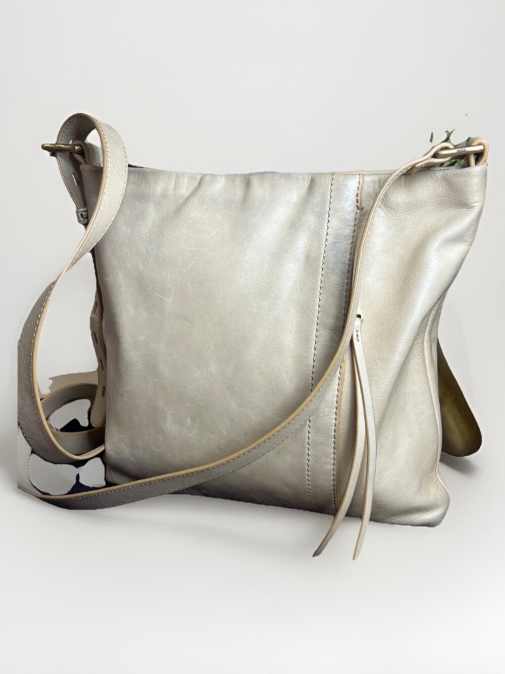 Hobo International Drifter Distressed Sand Beige cross body leather bag